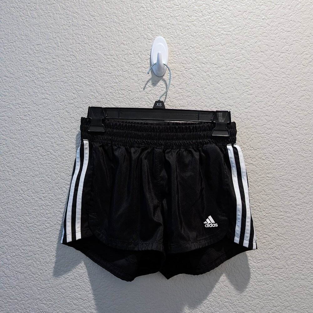 BNWOT Adidas Black Pacer 3-Stripes Training Heather Woven Shorts - Size XS